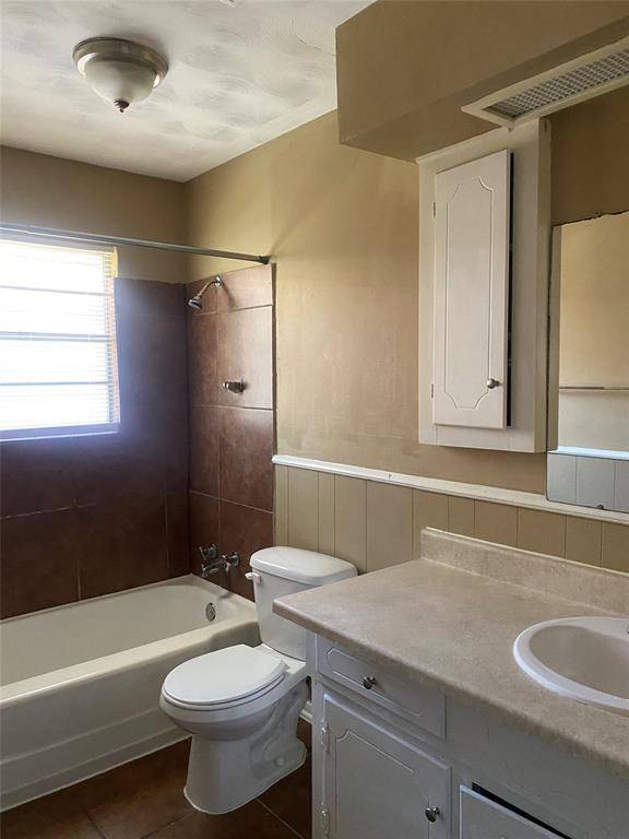 Lancaster, TX 75146,822 Sequoia Drive