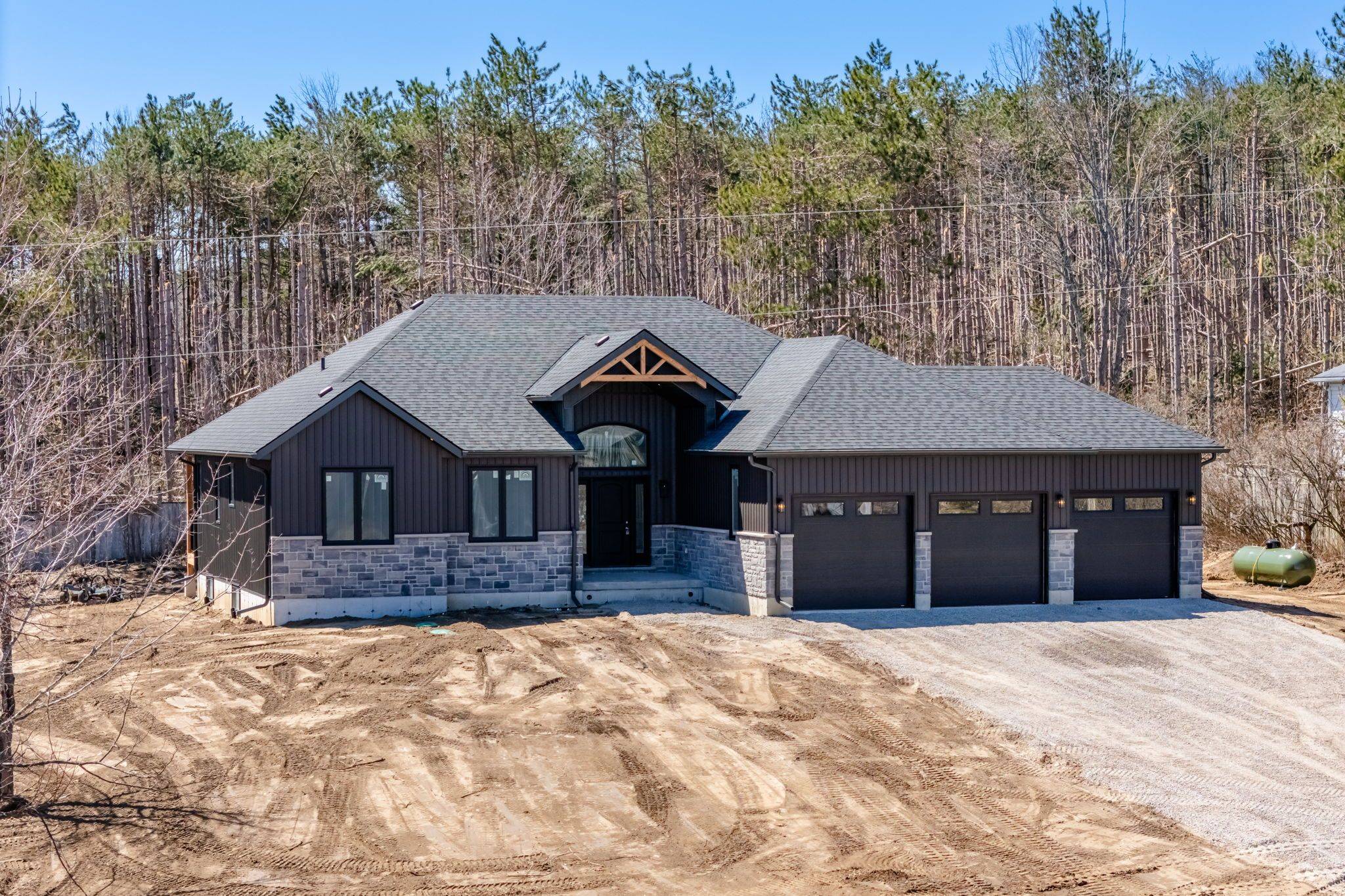 Oro-medonte, ON L0L 1V0,4552 5th Line N