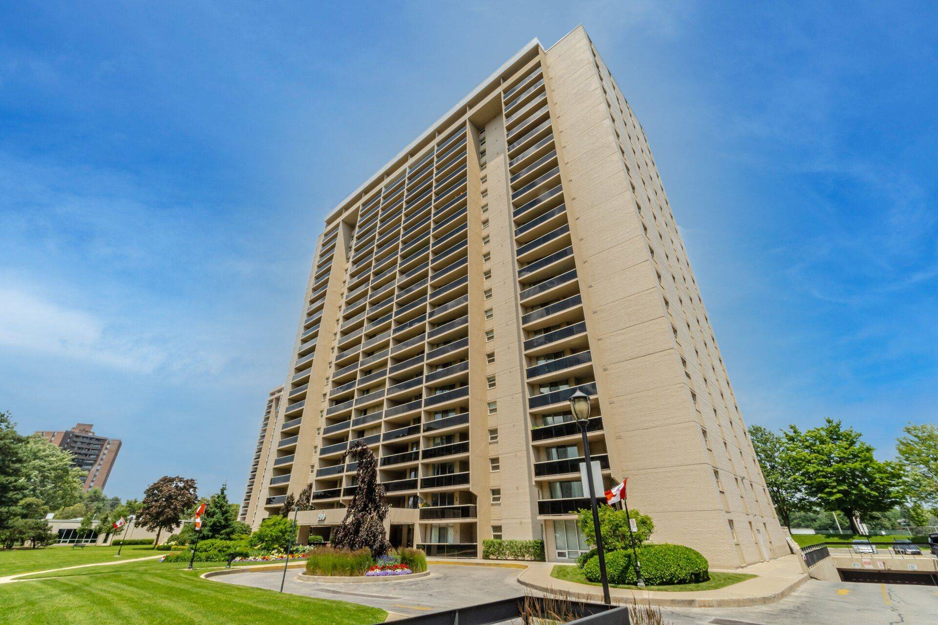 Toronto W08, ON M9C 4V9,299 Mill RD #1101