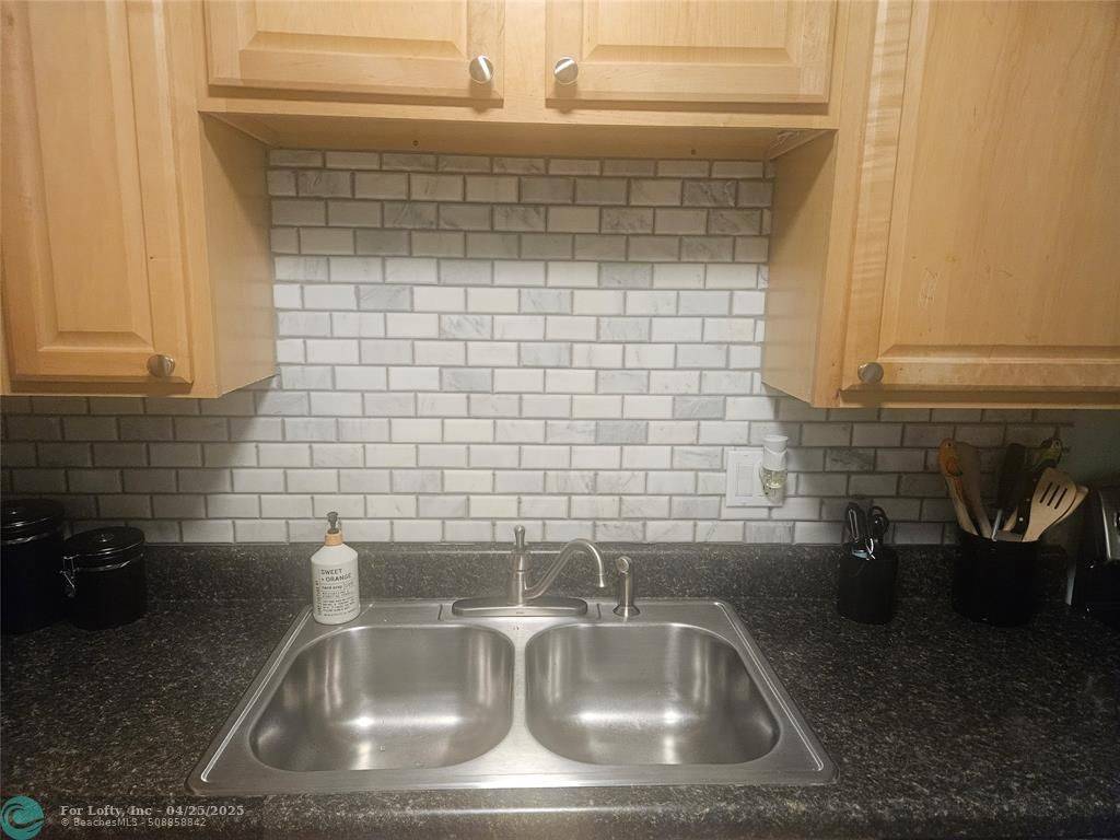 Deerfield Beach, FL 33441,959 SE 2nd Ave #112