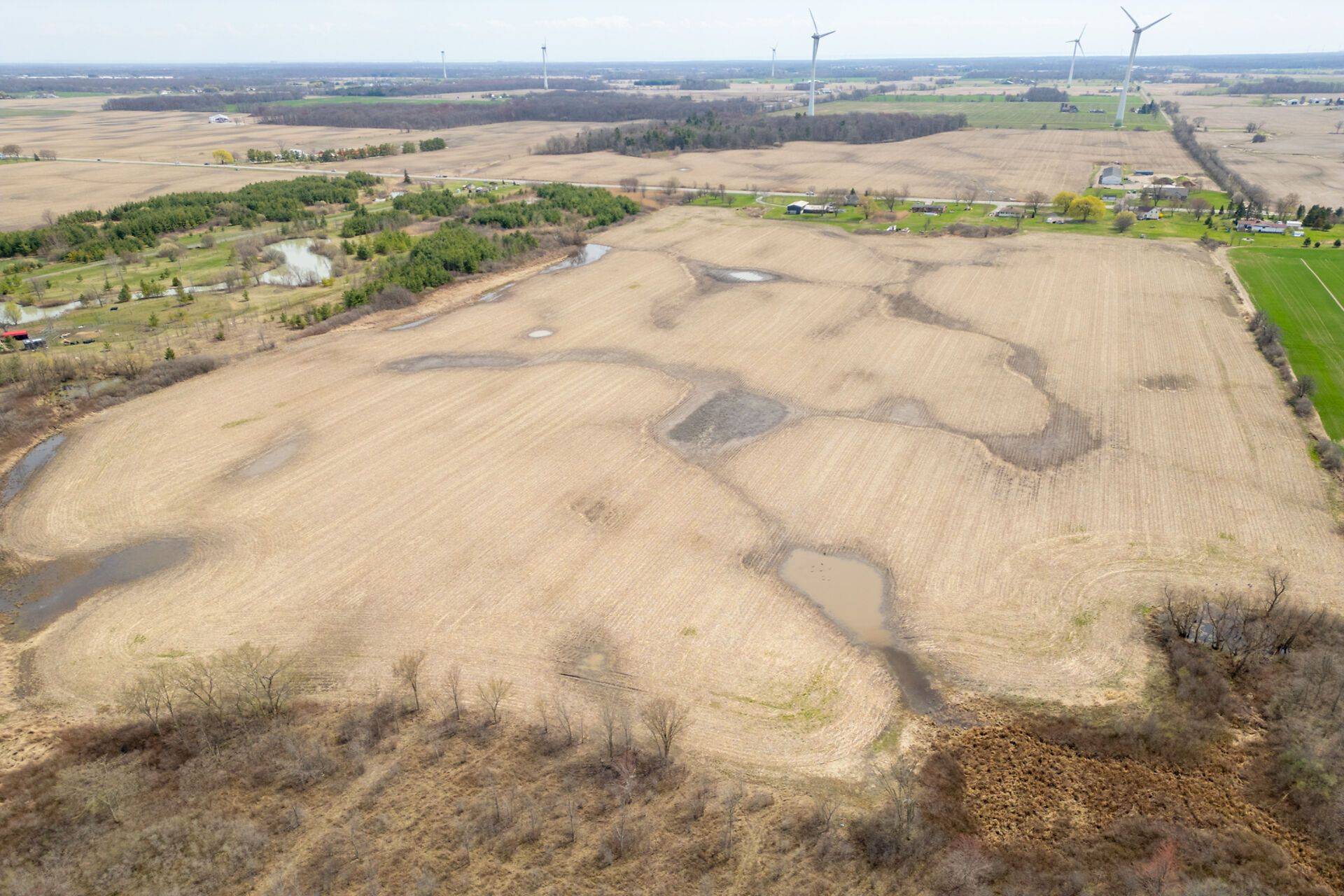 West Lincoln, ON L0R 1Y0,4373 Regional 20 RD