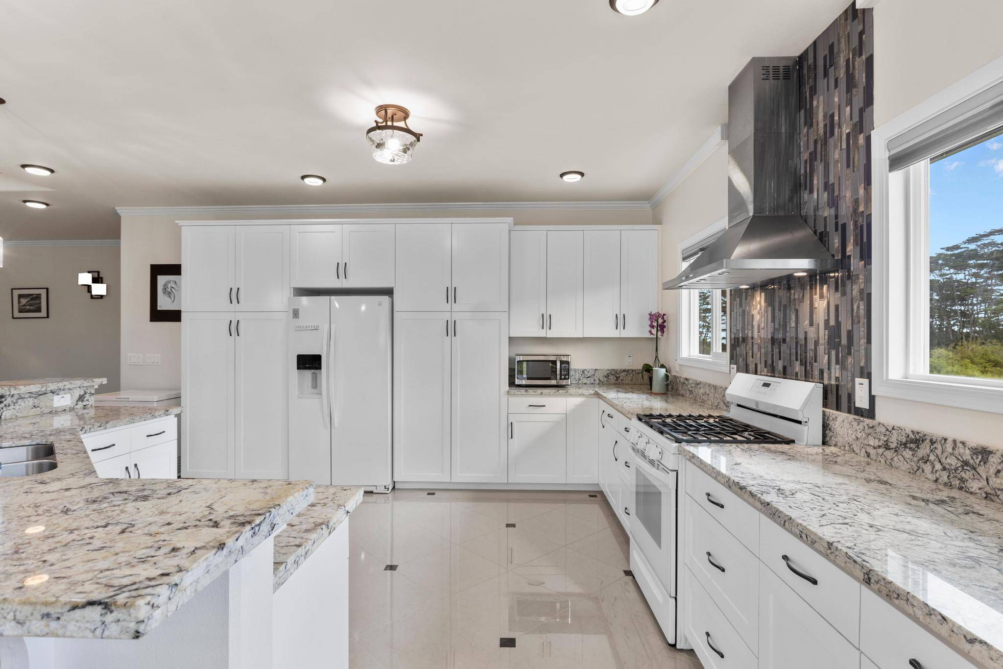 Kurtistown, HI 96760,17-903 VOLCANO RD