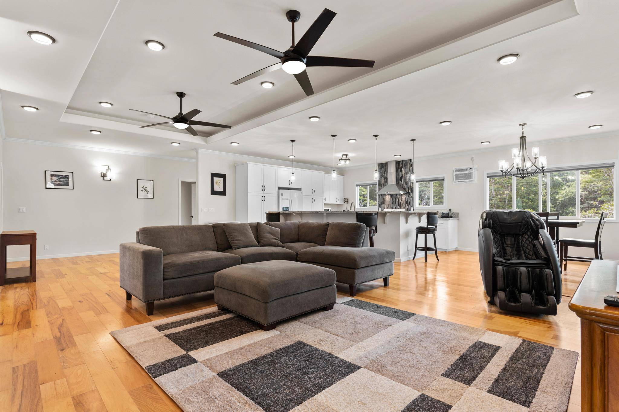 Kurtistown, HI 96760,17-903 VOLCANO RD