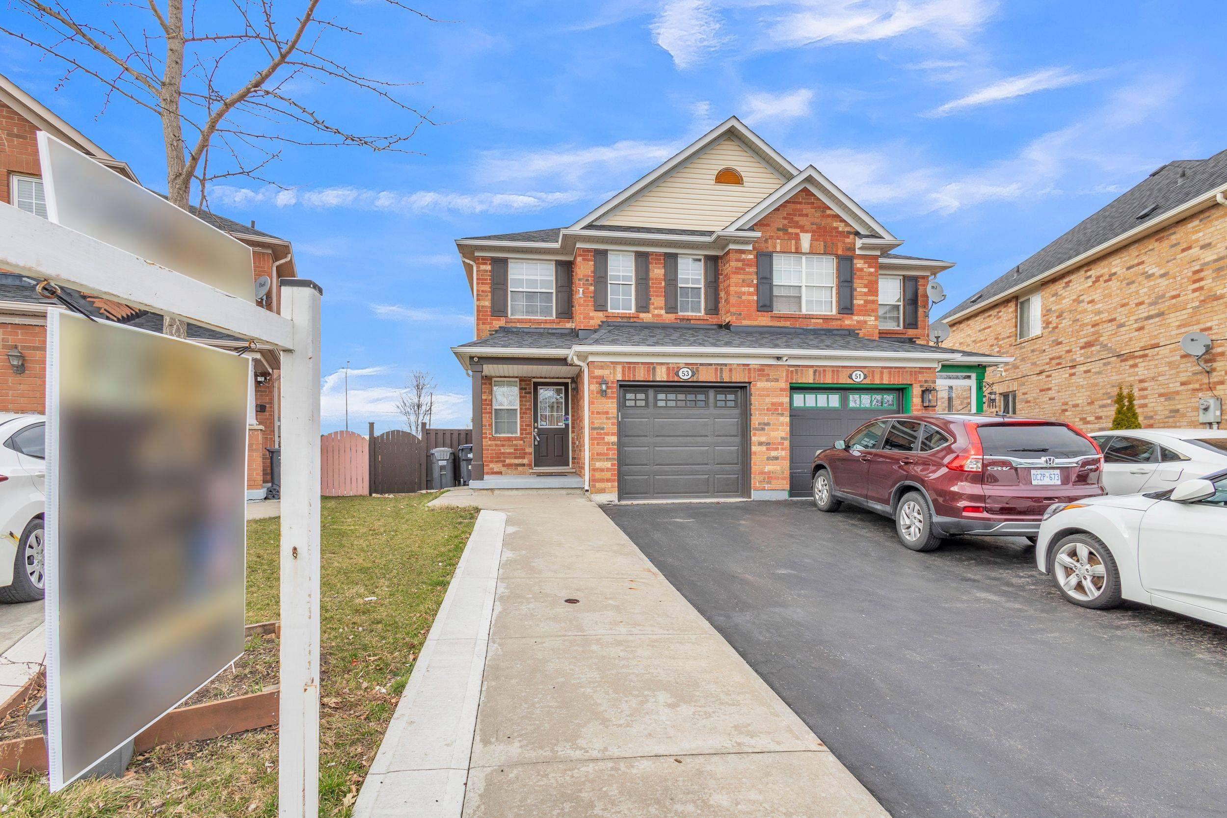 Brampton, ON L6S 0B3,53 Bottomwood ST
