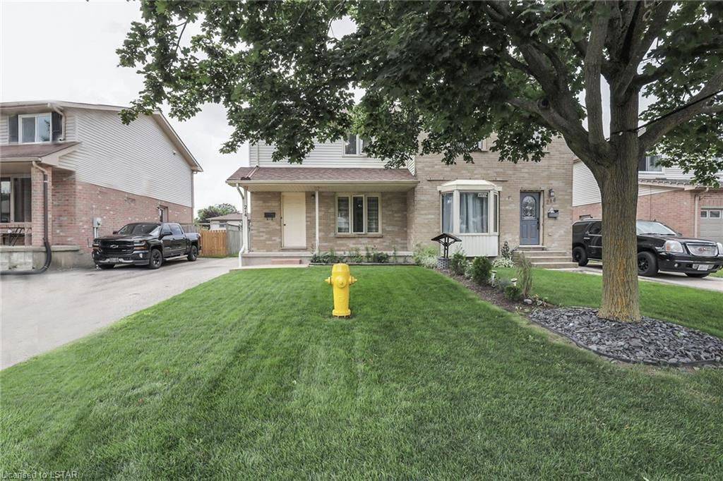 London East, ON N5V 4K2,214 MARTINET AVE