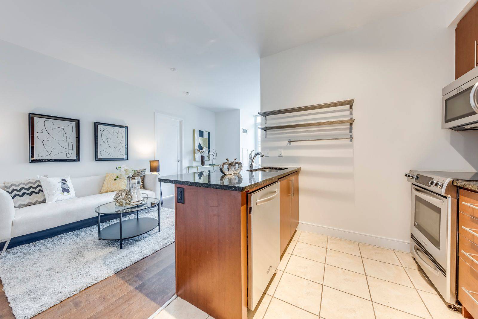Toronto C09, ON M4W 3Z4,825 Church ST #921