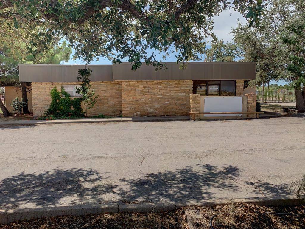 Monahans, TX 79756,1206 W I-20