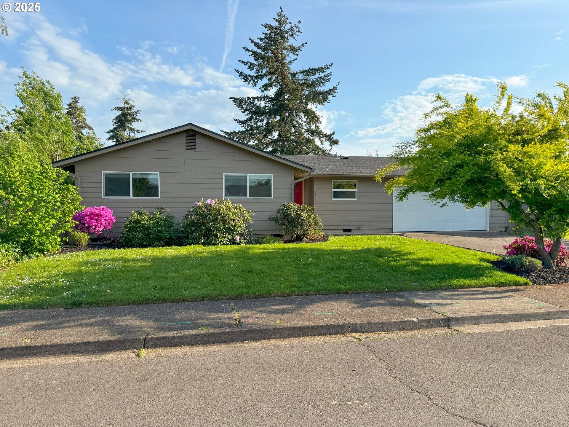 Springfield, OR 97477,143 V ST