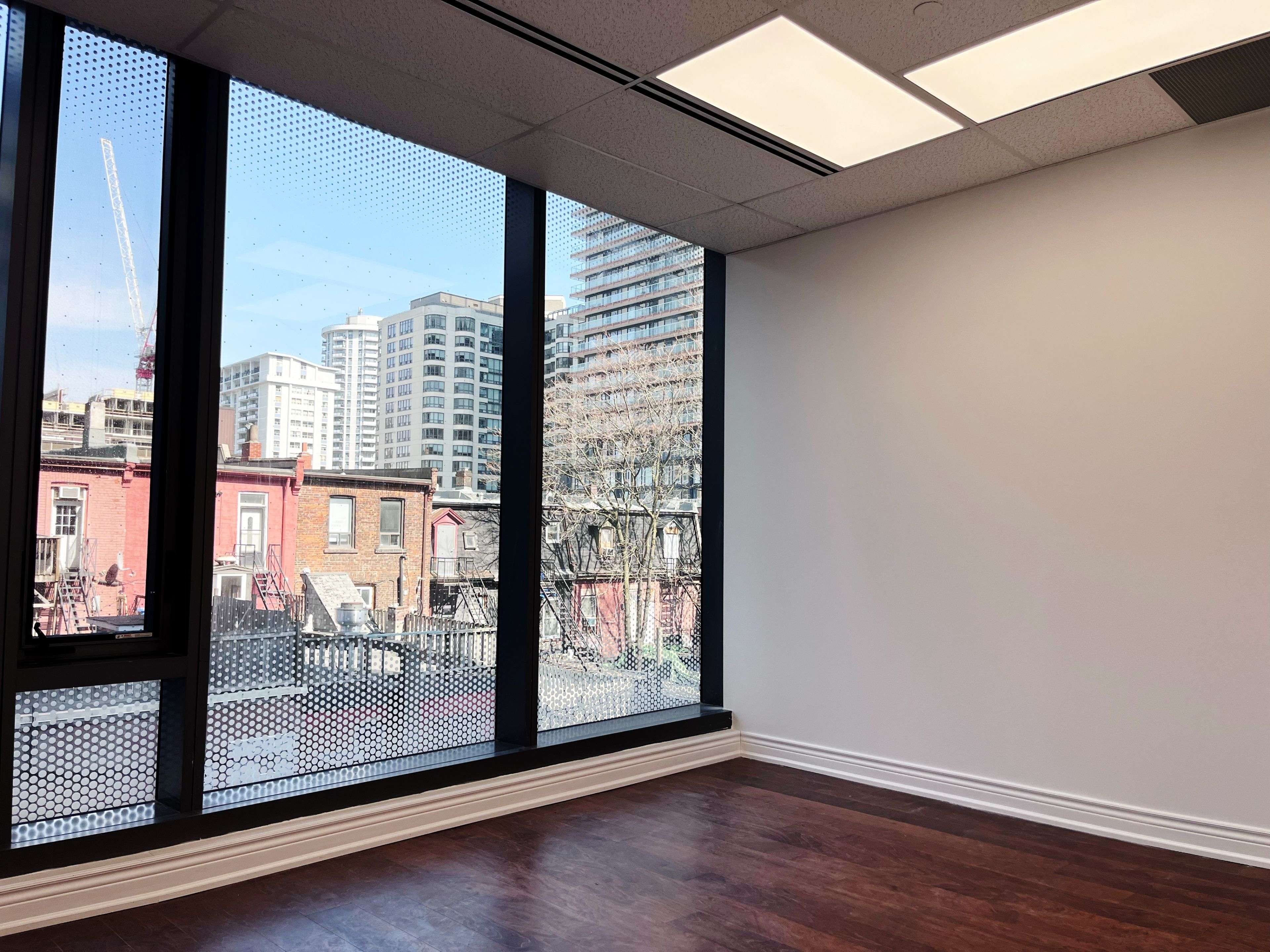 Toronto C01, ON M4Y 0G7,15 Wellesley ST W #218