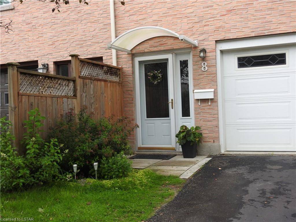Woodstock, ON N4S 8P4,8 MARLBORO CT