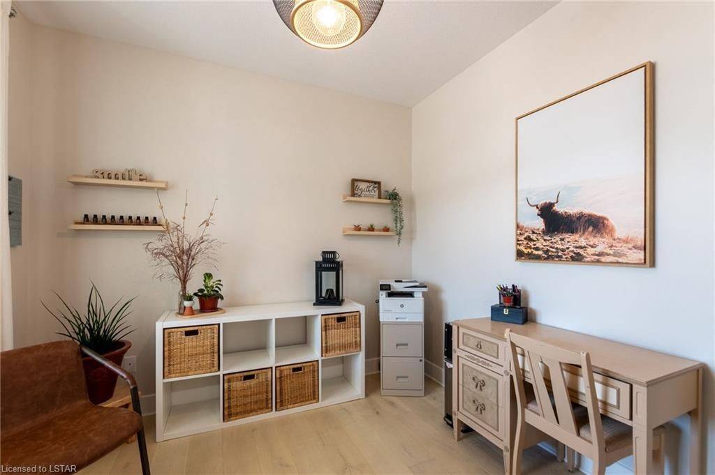 St. Thomas, ON N5R 0K2,27 OXFORD TER