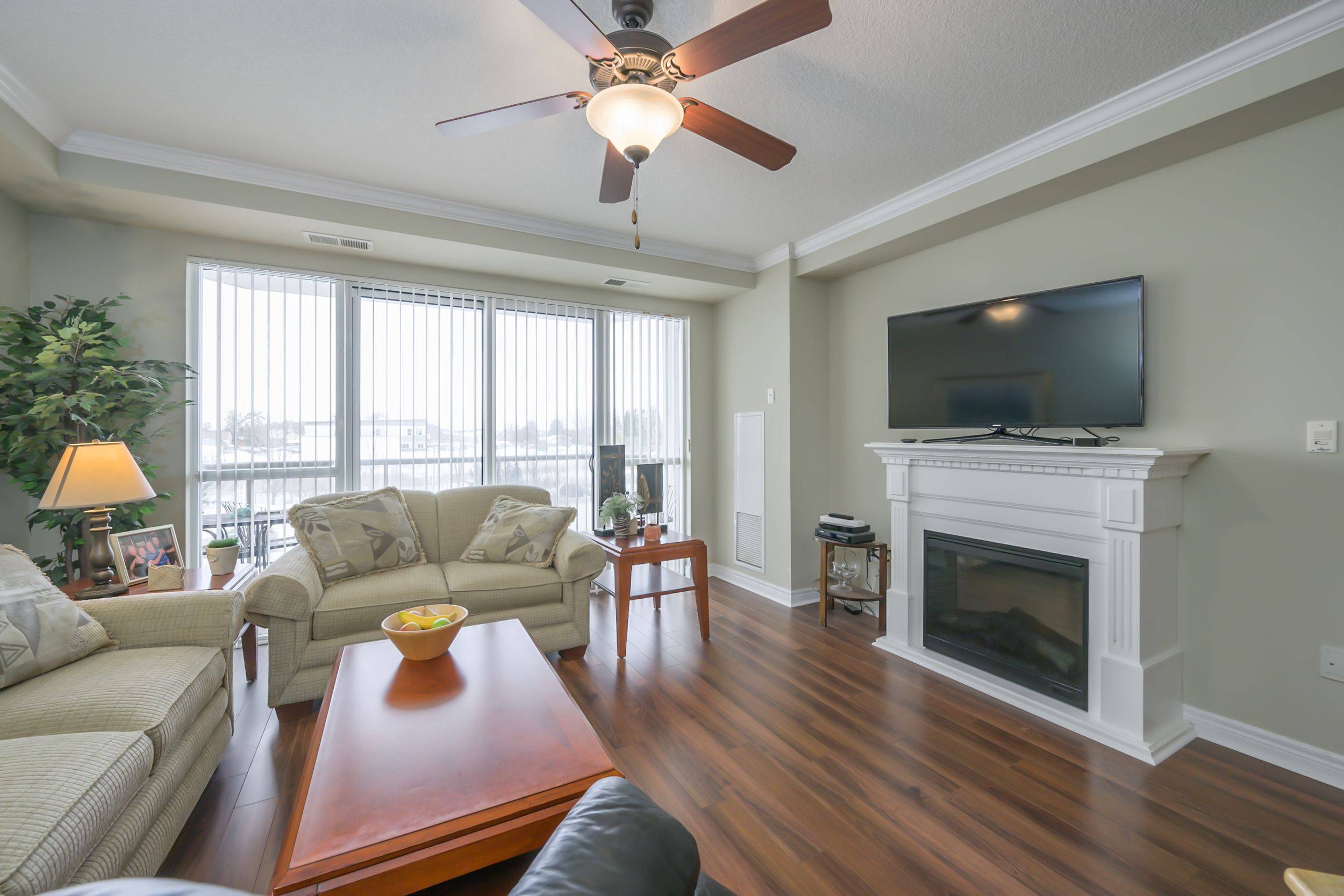 London North, ON N6G 0G5,1030 CORONATION DR #306