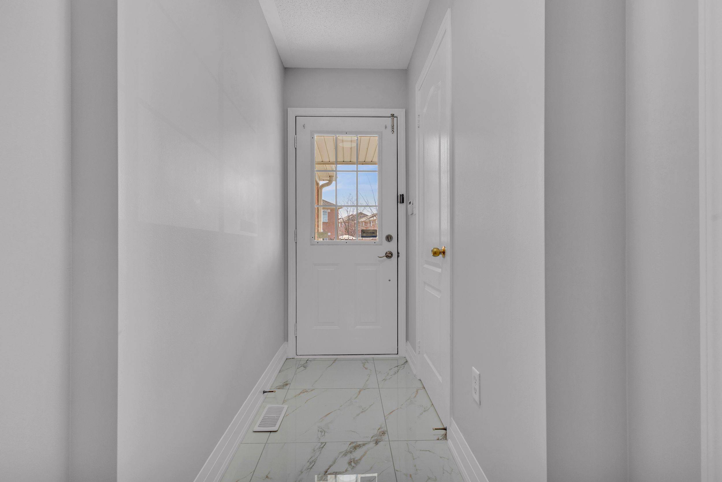 Brampton, ON L6S 0B3,53 Bottomwood ST