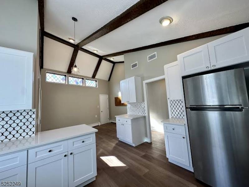 Montclair Twp., NJ 07043,547 Apt 1 Valley Rd