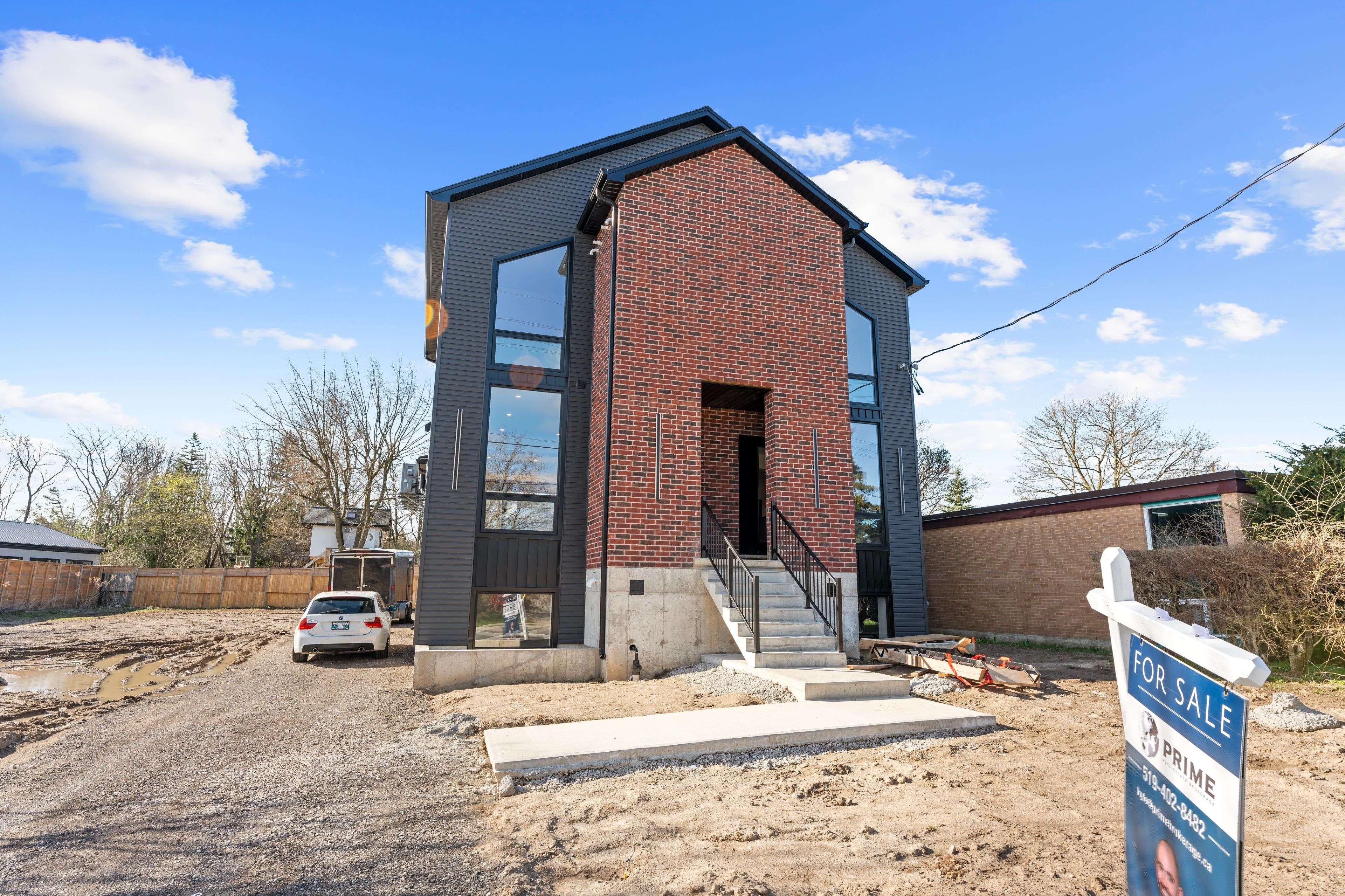 London South, ON N6C 2P5,417 Baseline RD E