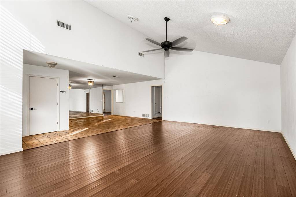 Fort Worth, TX 76109,3844 Arborlawn Drive