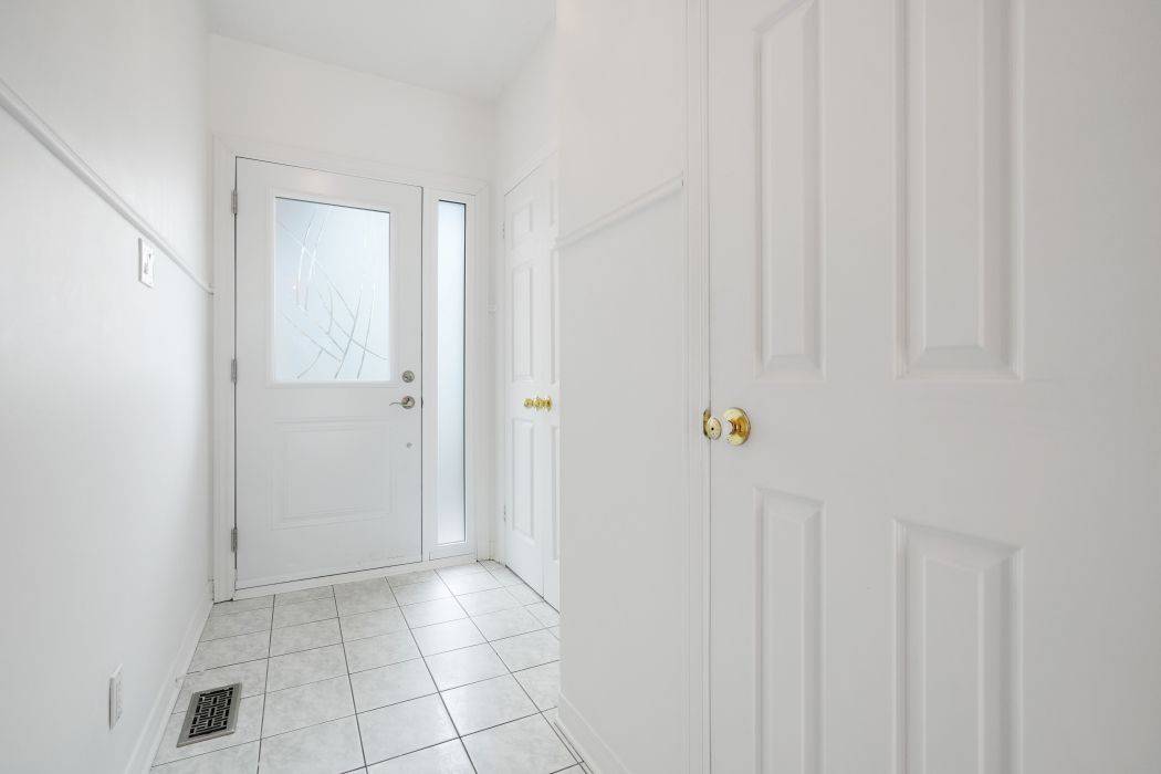 Hunt Club - South Keys And Area, ON K1G 6A6,97 Forestglade CRES