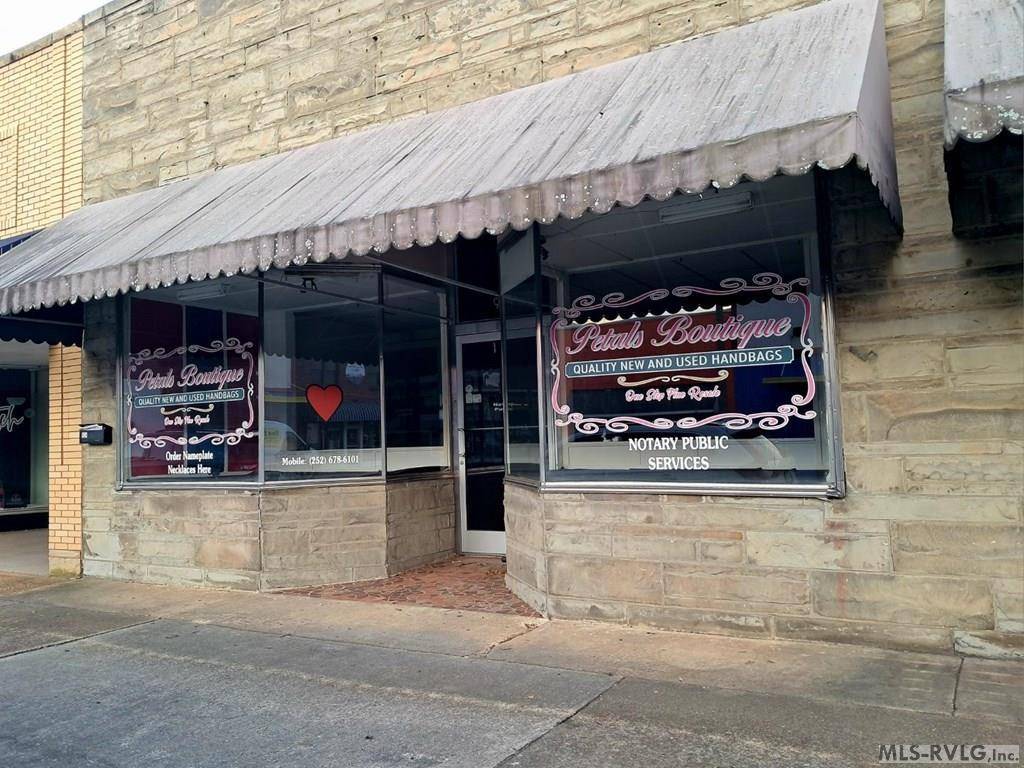 Roanoke Rapids, NC 27870,924 Roanoke Ave
