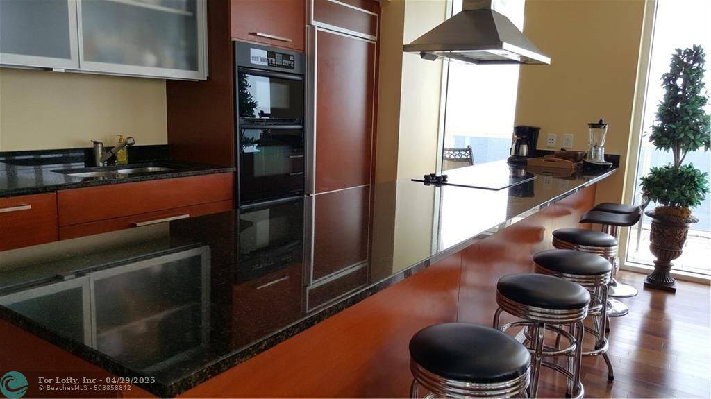 Hallandale Beach, FL 33009,1830 S OCEAN DR #3502