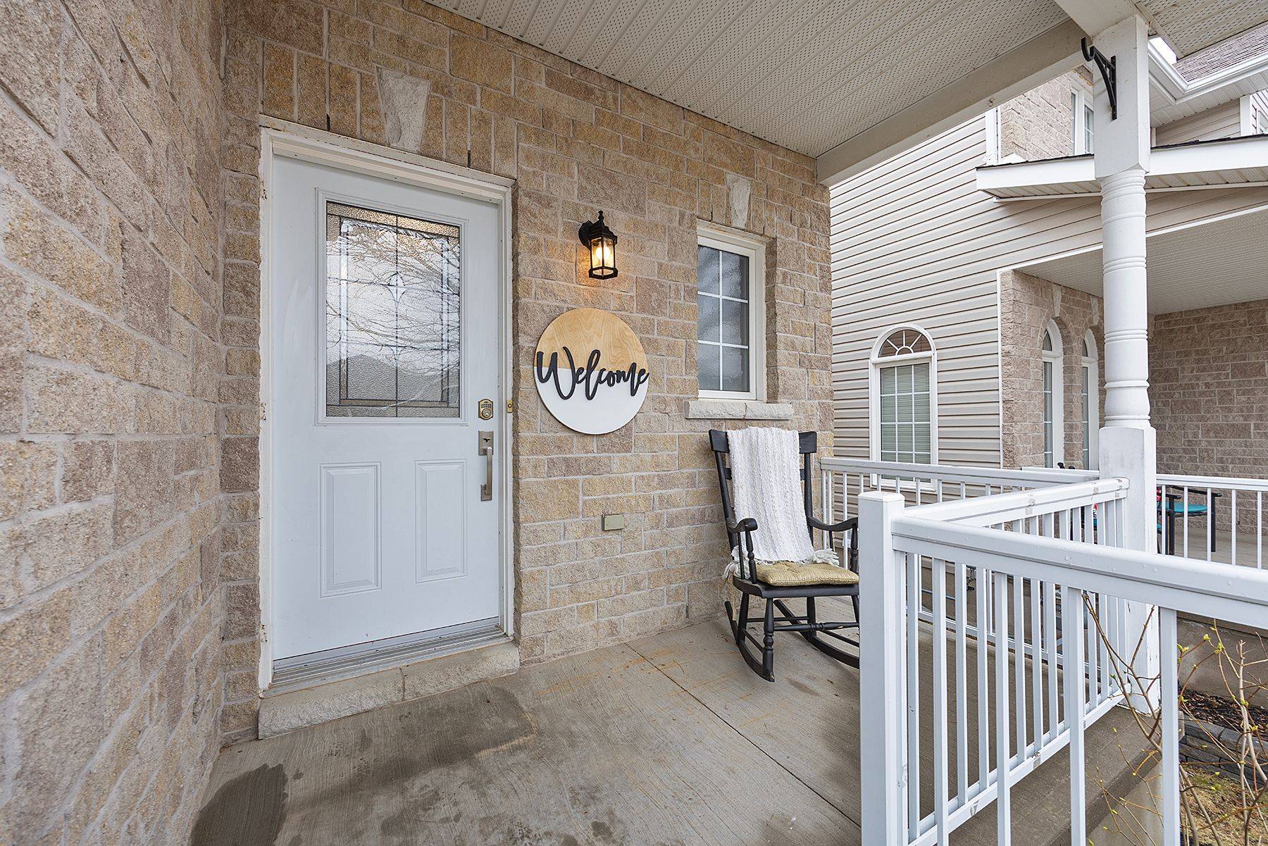 Kingston, ON K7K 7L6,296 Quarry Pond CT