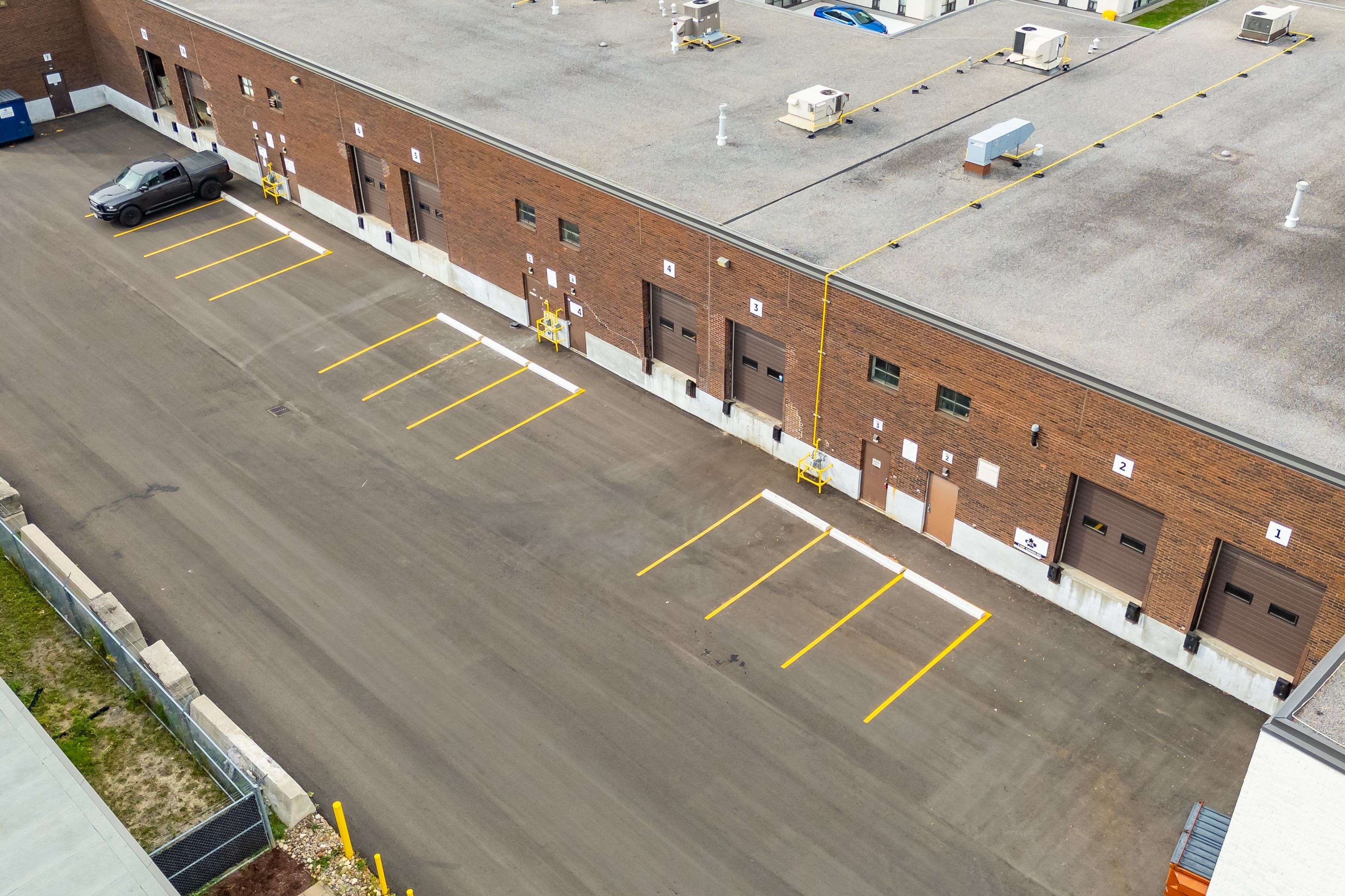 Mississauga, ON L4W 1Z7,5266 General RD #6