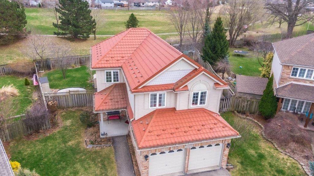 London South, ON N6M 1L5,2141 Davidson CT