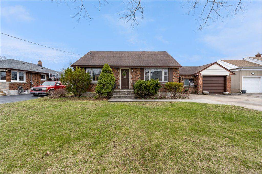 Thorold, ON L2V 3C7,61 Rose AVE