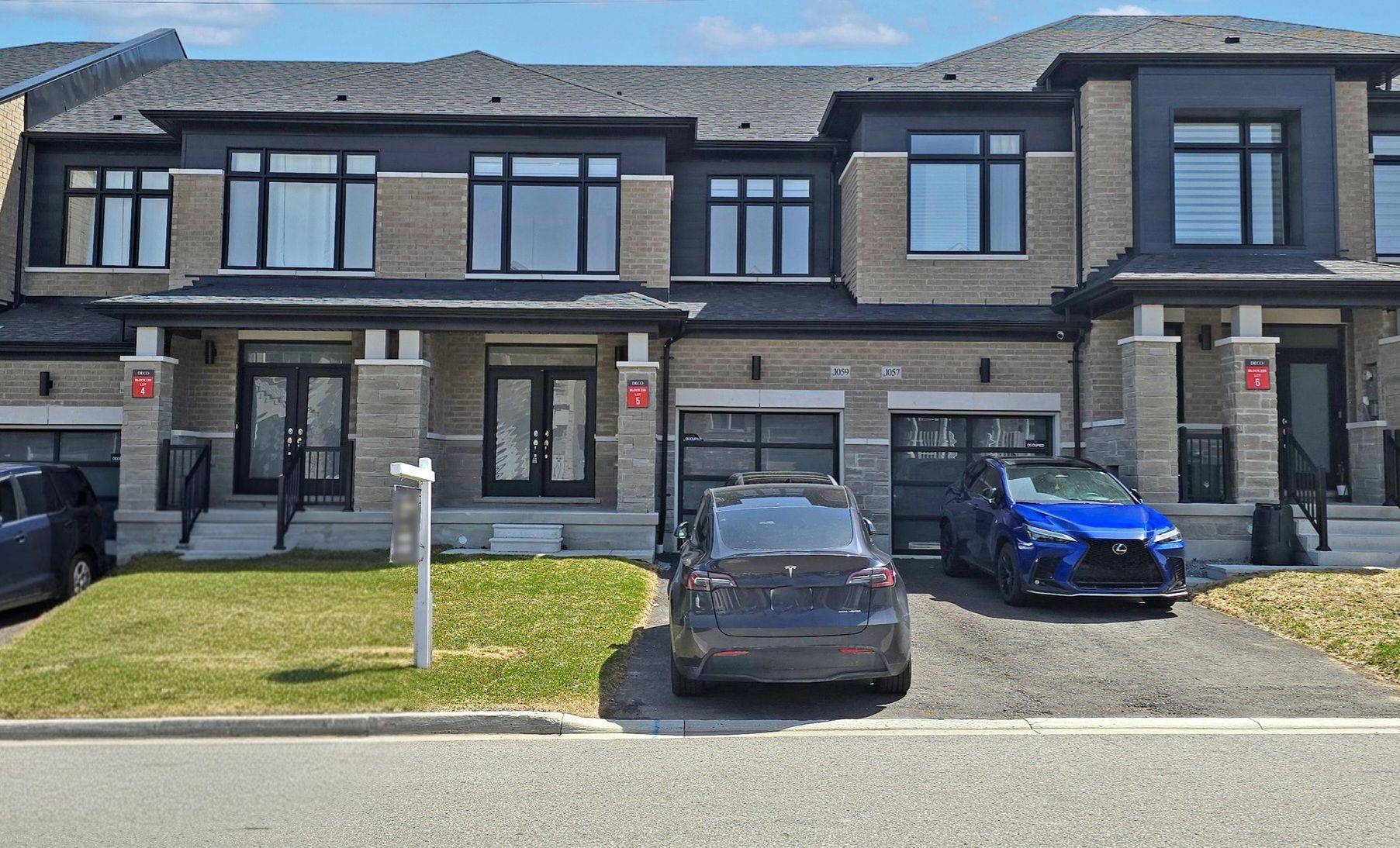Pickering, ON L1X 0G3,1059 Cameo ST