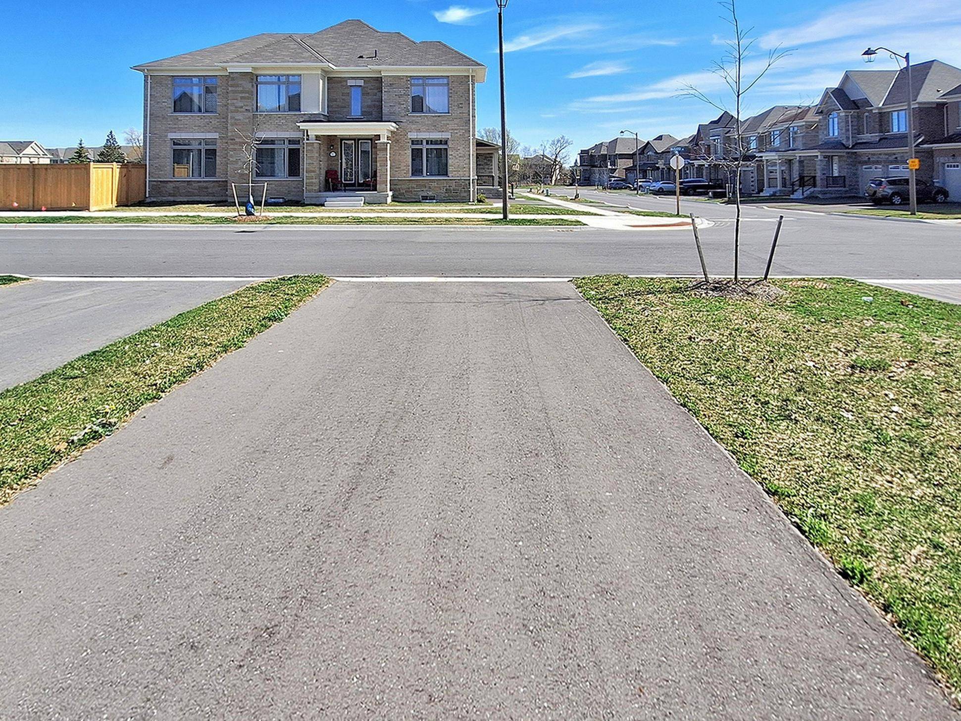 Whitchurch-stouffville, ON L4A 4V1,307 Busato DR