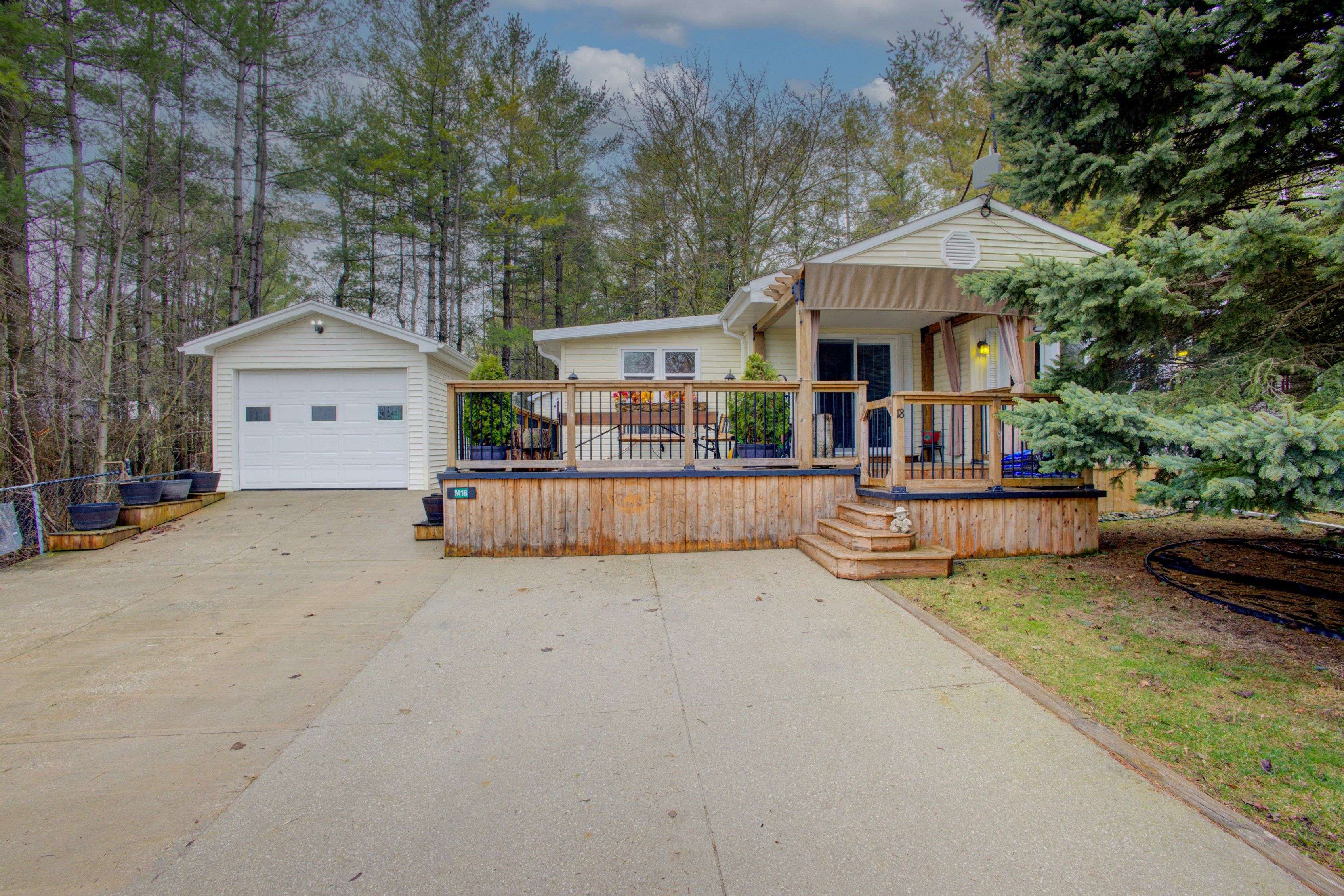 Wellington North, ON N0G 2L0,7489 Sideroad 5 N/A E #Maple 18