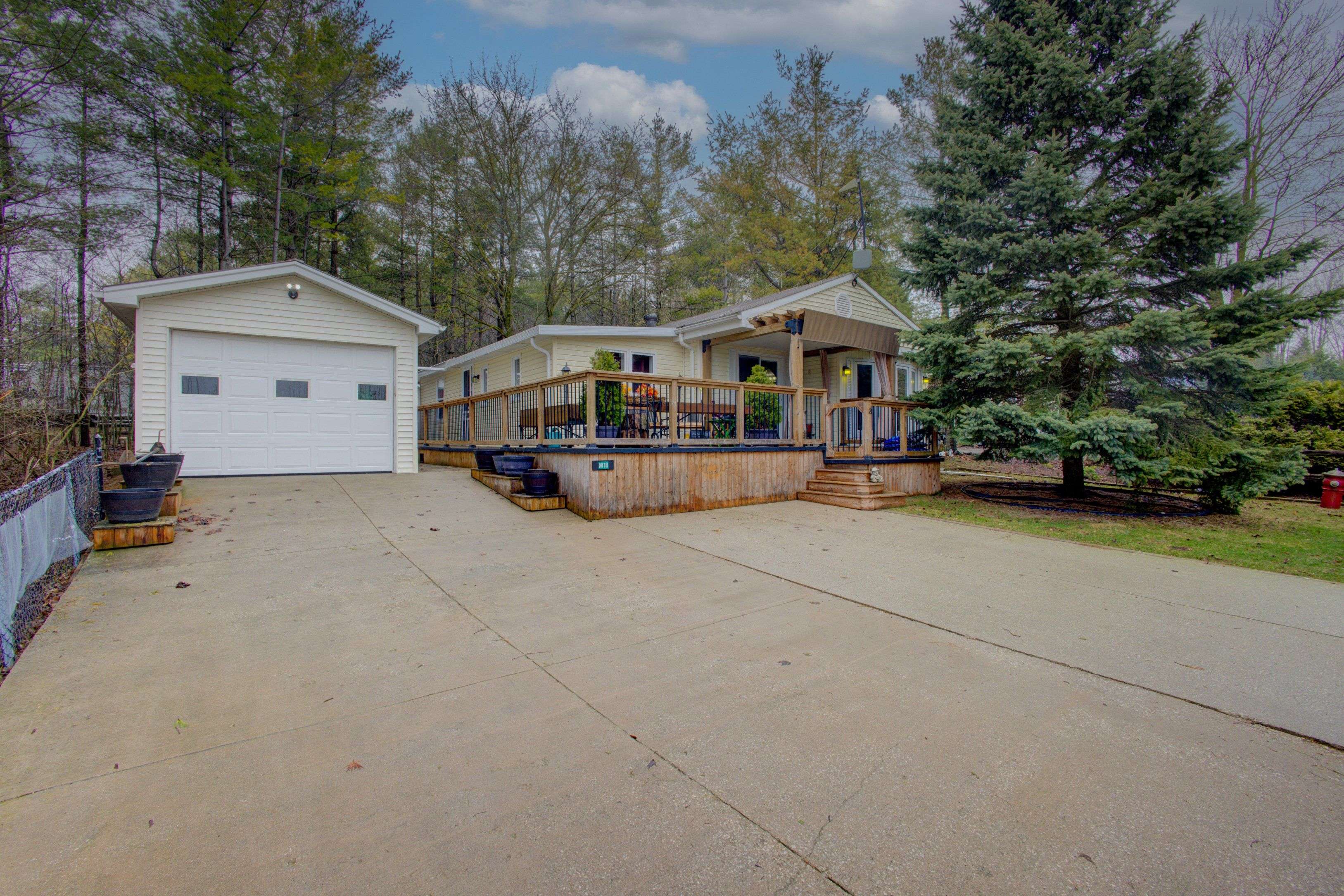 Wellington North, ON N0G 2L0,7489 Sideroad 5 N/A E #Maple 18