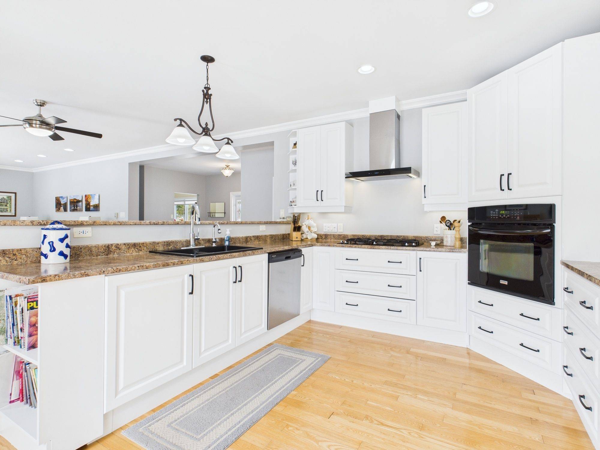 Huron-kinloss, ON N2Z 2X3,282 Huron RD