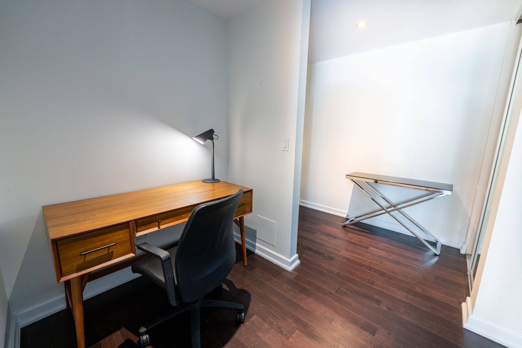 Ottawa Centre, ON K2P 0E2,300 Lisgar ST #1501