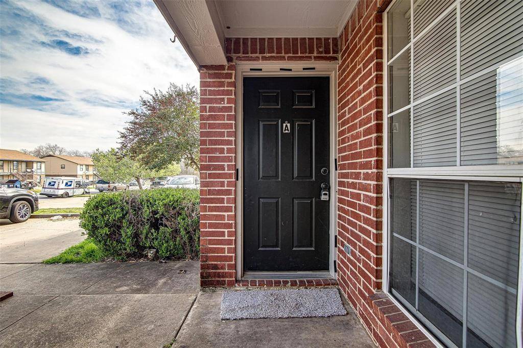 Crowley, TX 76036,615 Race Street #A