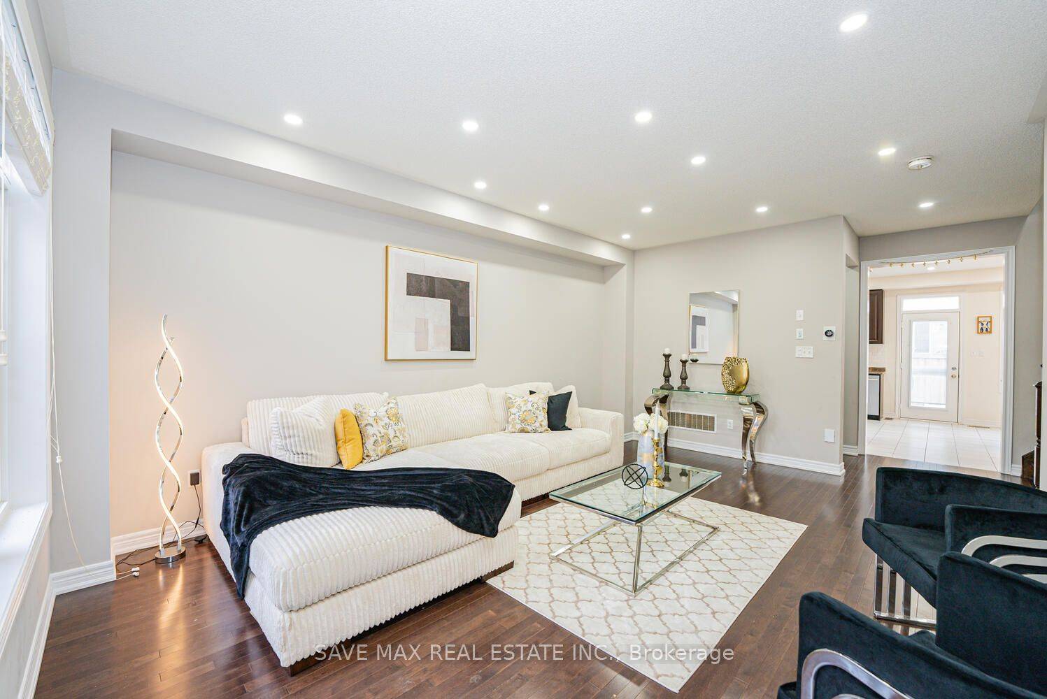 Brampton, ON L6R 0B6,32 Yellow Sorrel RD