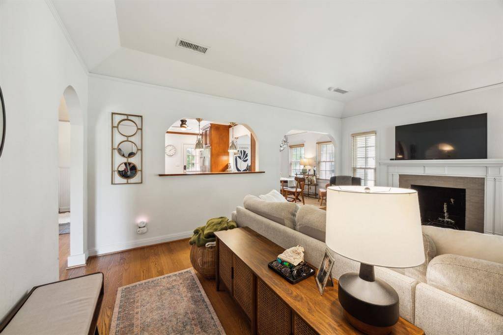 Dallas, TX 75208,629 Tenna Loma Court