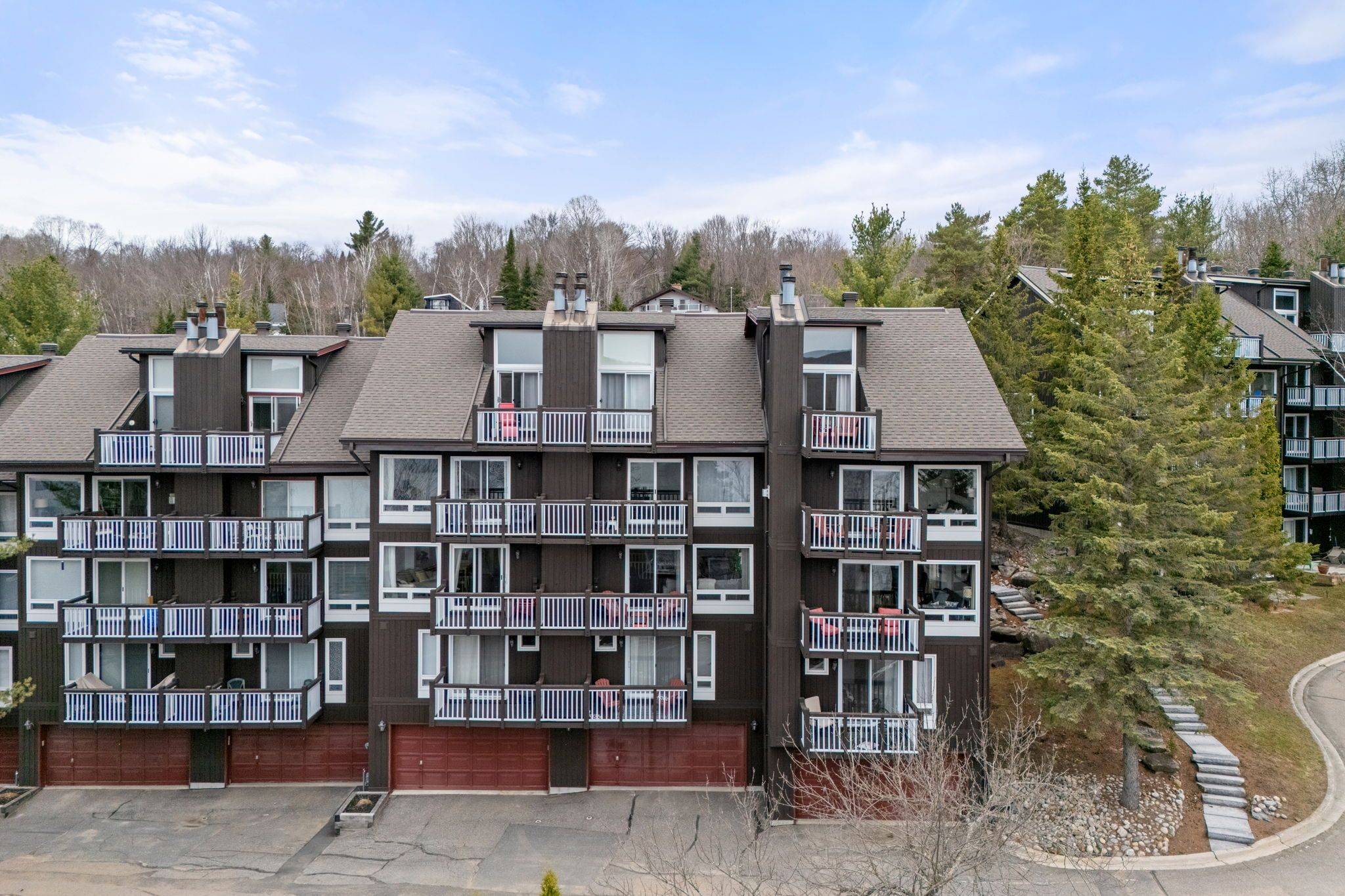 Huntsville, ON P1H 1A8,12 Turner DR #6