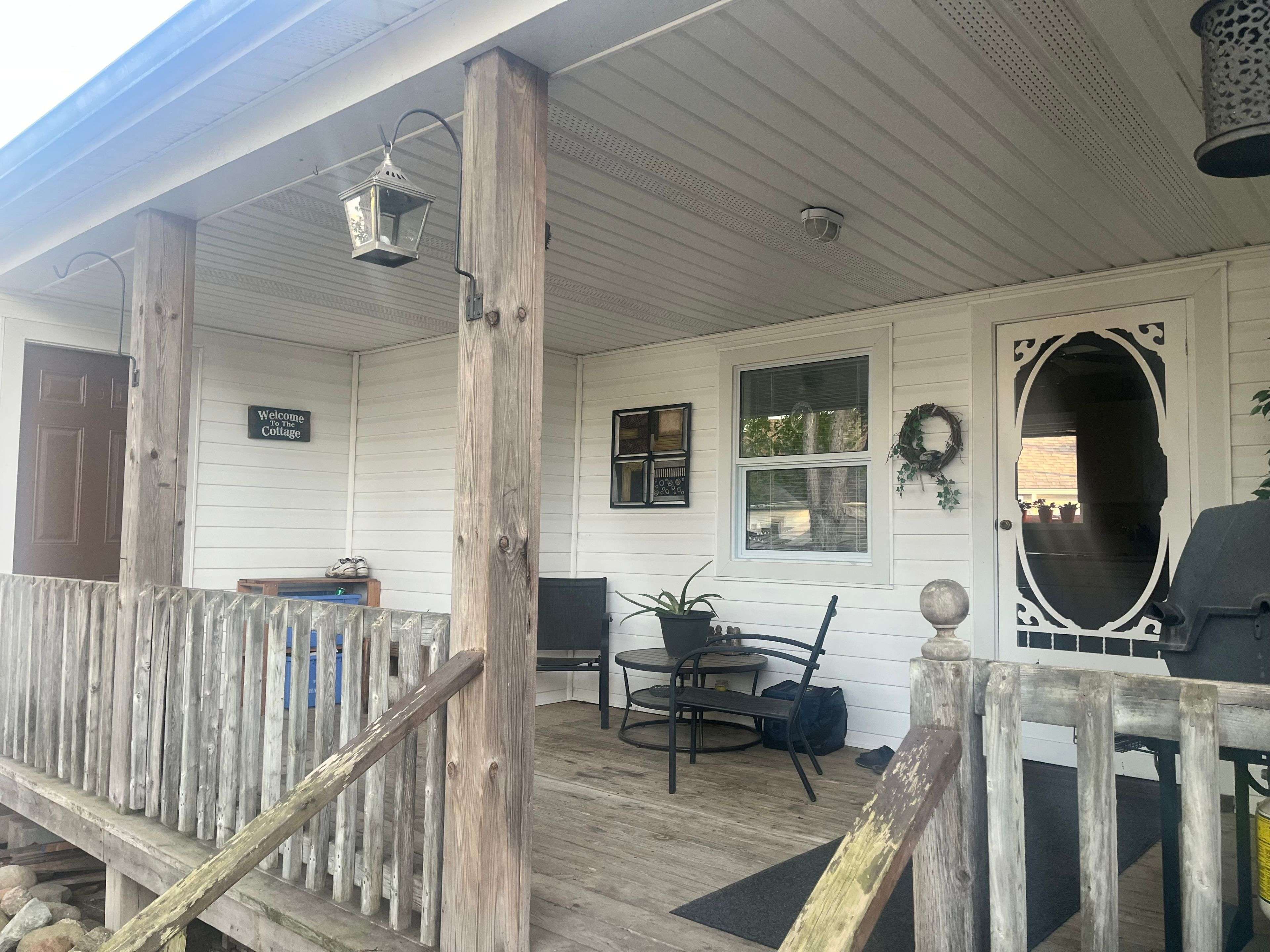 Chatham-kent, ON N0P 1A0,18 Jane ST