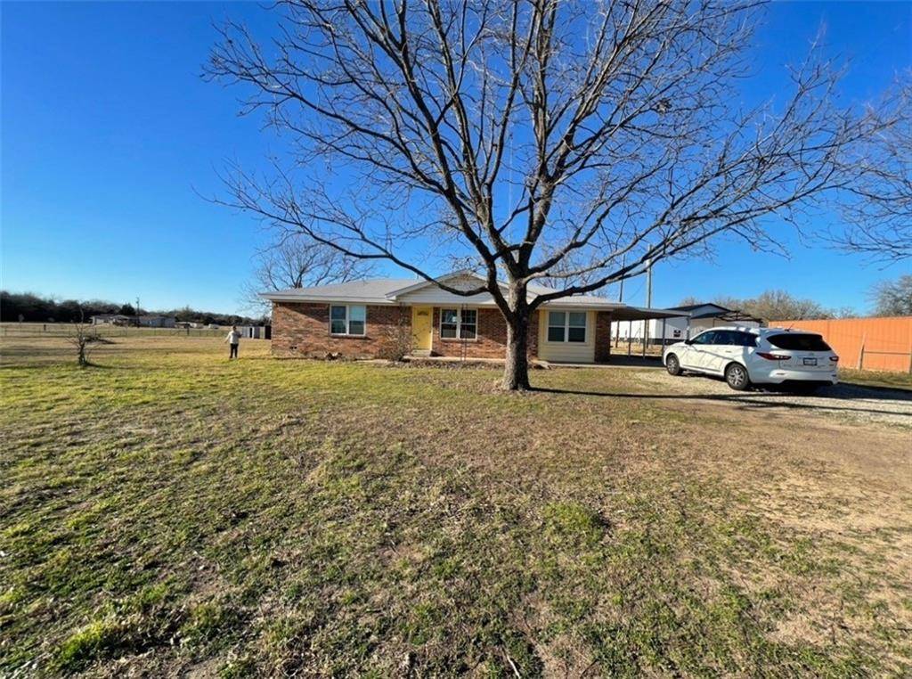 Golinda, TX 76655,979 E Central Street