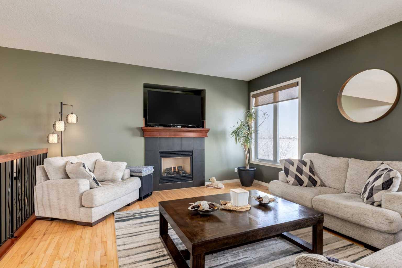 Langdon, AB T0J1X3,569 Boulder Creek CIR SE