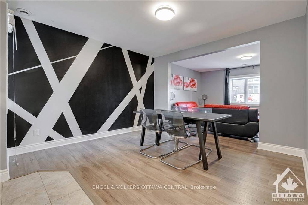 Lower Town - Sandy Hill, ON K1N 5Z4,462 Rideau ST #A