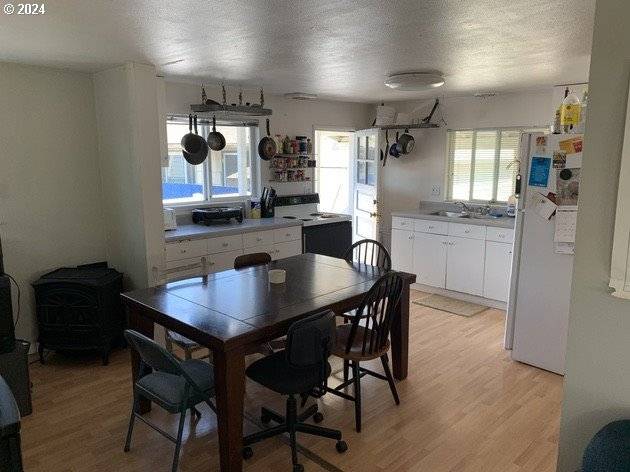 Corvallis, OR 97330,225 NW 16TH ST