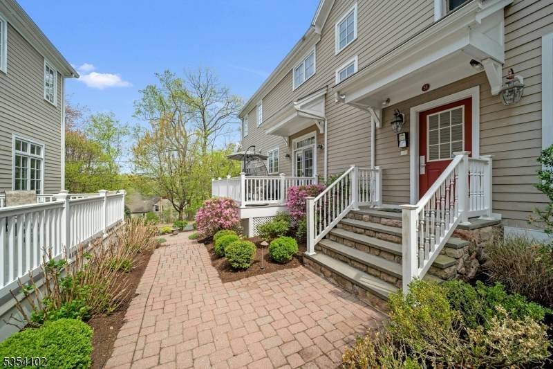 Morristown Town, NJ 07960,58 Chestnut Street #1