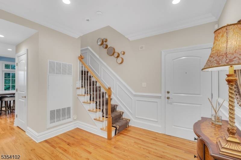 Morristown Town, NJ 07960,58 Chestnut Street #1