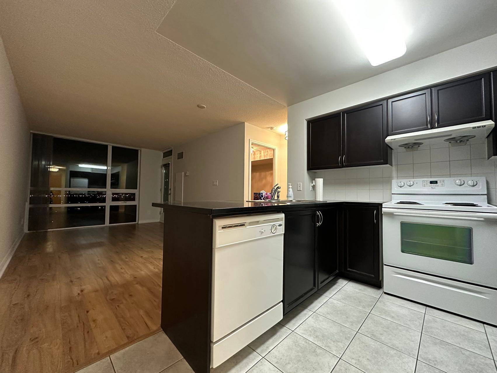 Toronto E09, ON M1H 0A2,88 Grangeway AVE #2310