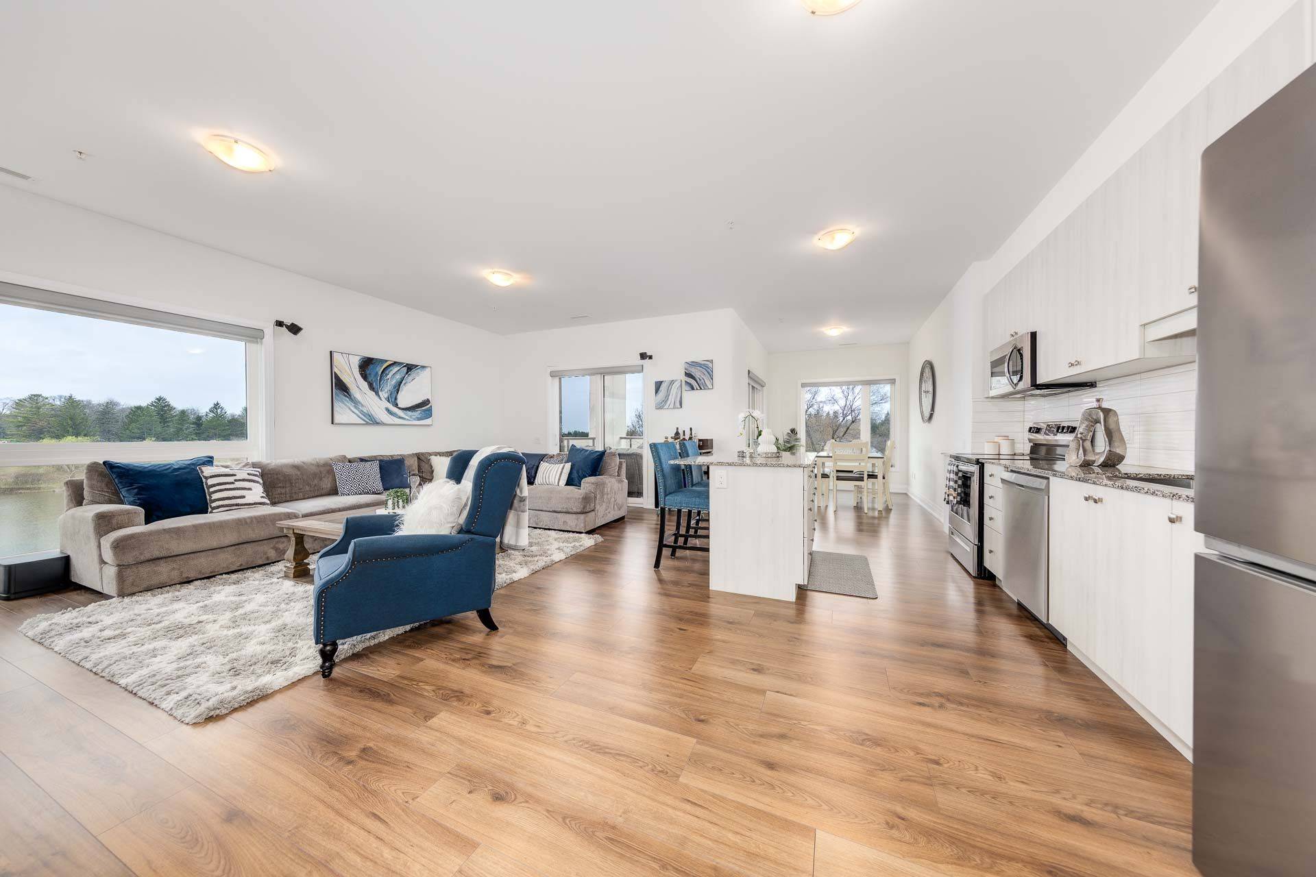 New Tecumseth, ON L0G 1W0,64 Queen ST S #309