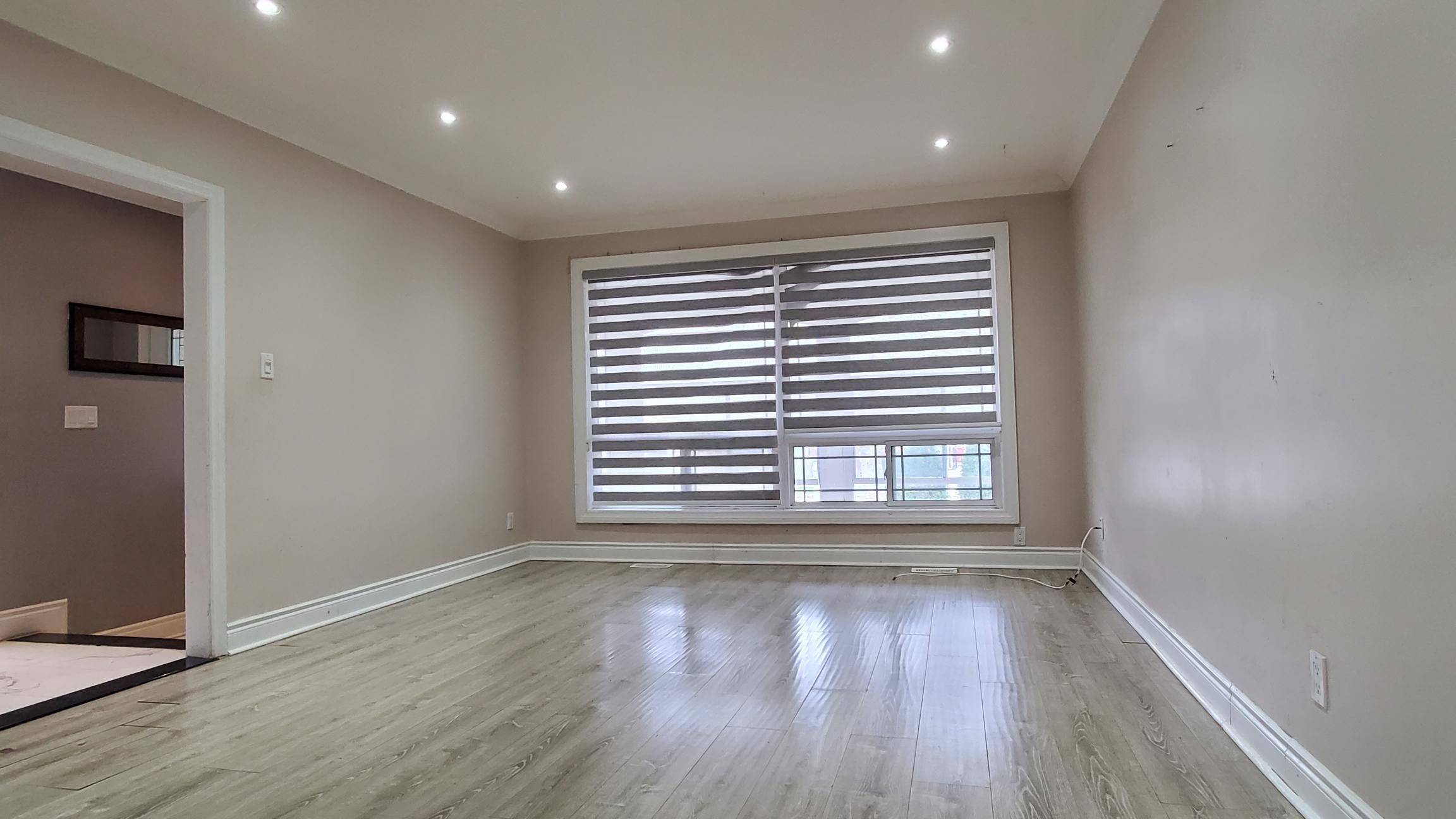 Markham, ON L3R 2E7,80 Main ST