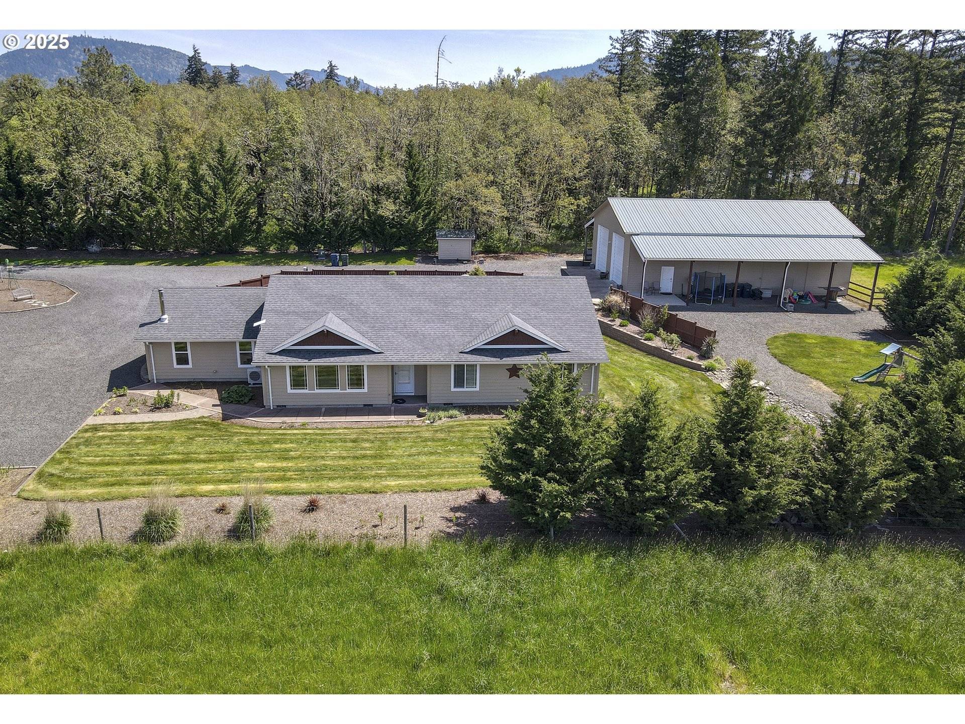 Dexter, OR 97431,38924 ROGERS LN