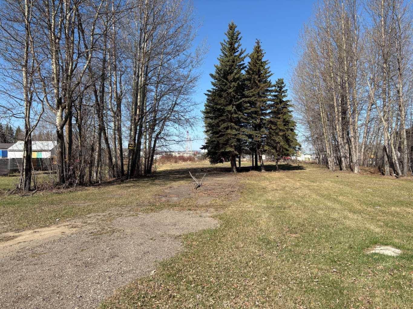 Slave Lake, AB t0g 2a1,208 8 ST NW