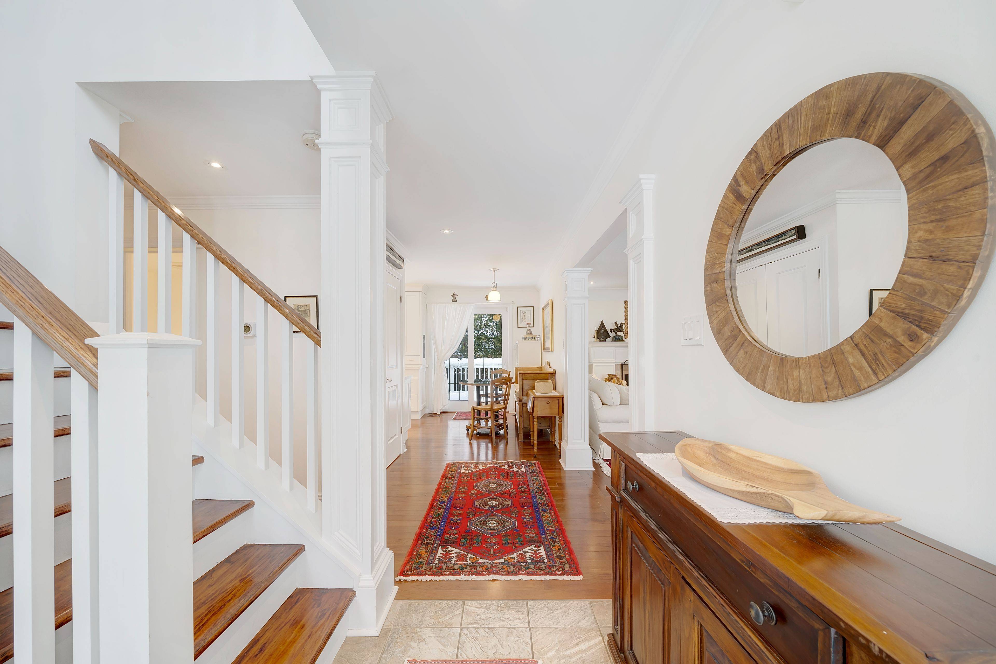 Oakville, ON L6J 1C8,195 William ST